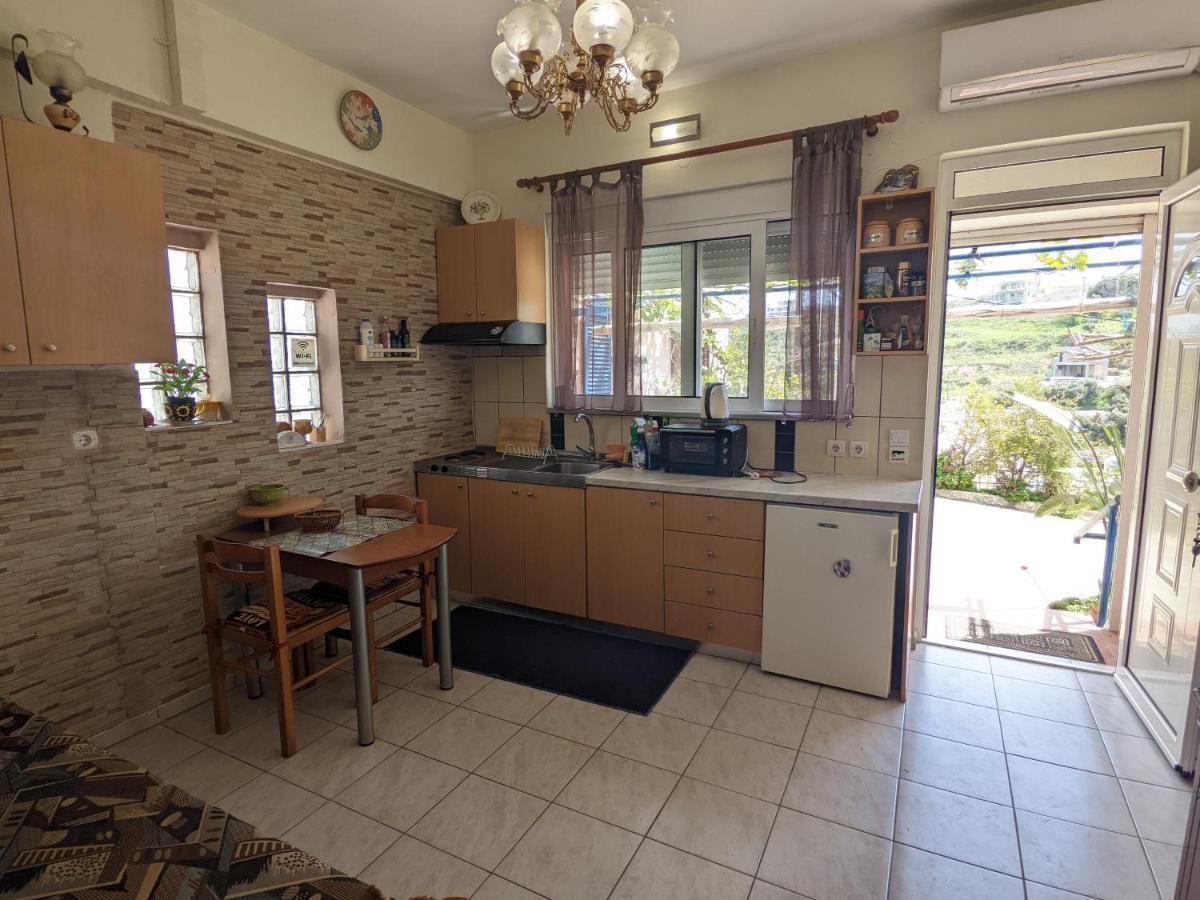 Modern 1-Bedroom With Bbq & Roof Garden Near Beach Sztalósz Kültér fotó