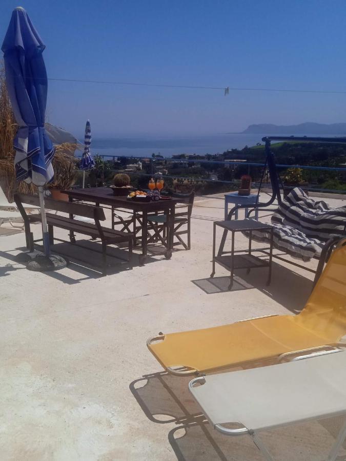 Modern 1-Bedroom With Bbq & Roof Garden Near Beach Sztalósz Kültér fotó
